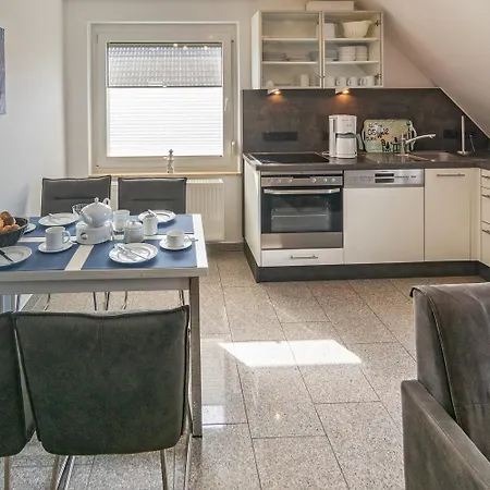 Utkiek Apartment *